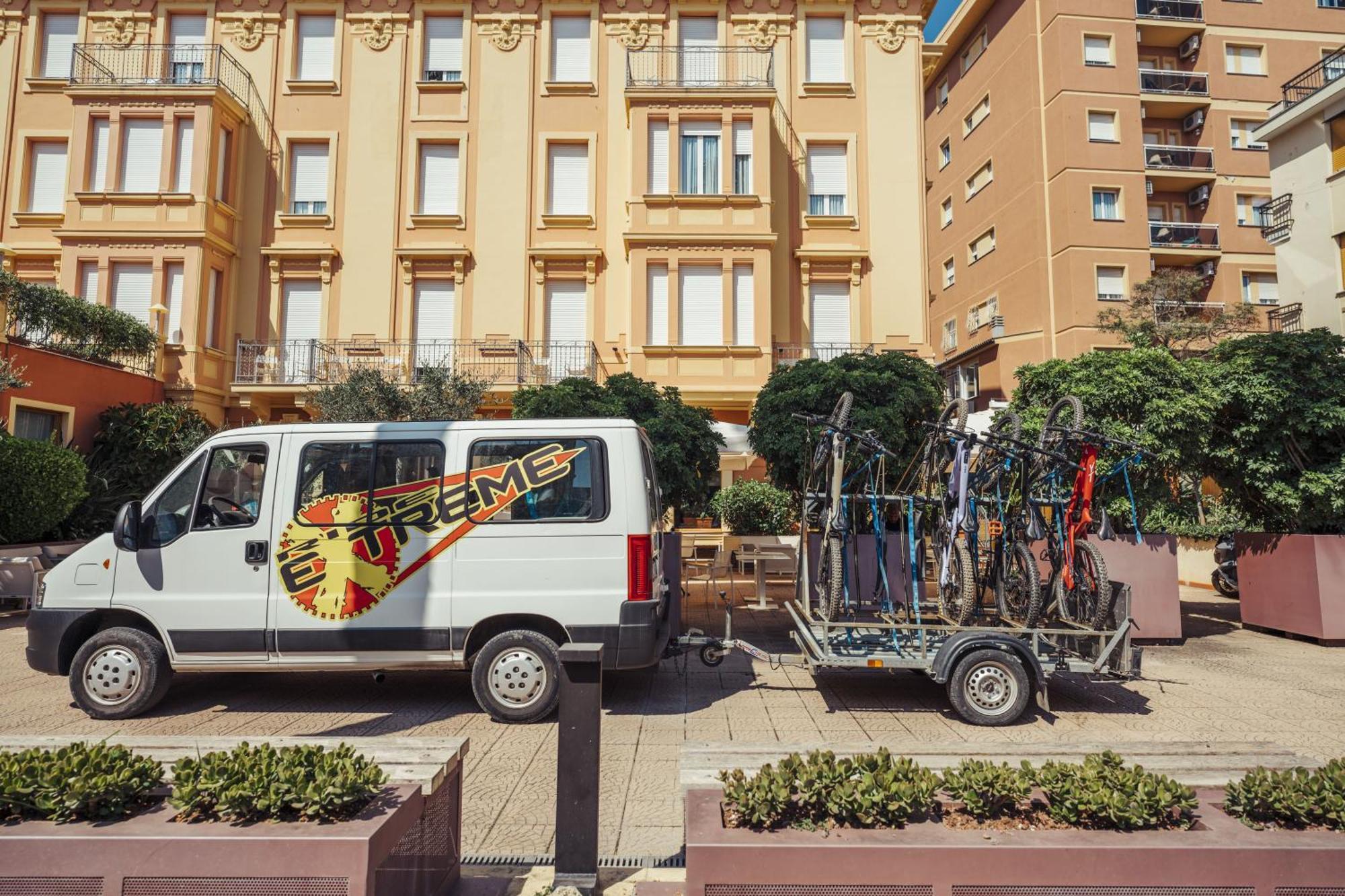 Hotel Garibaldi Финале Лигуре Екстериор снимка